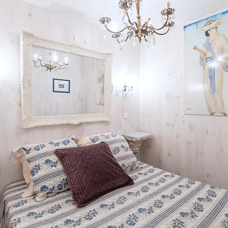 Campo Di Fiori, Maisons De Charme 4* Καλβί