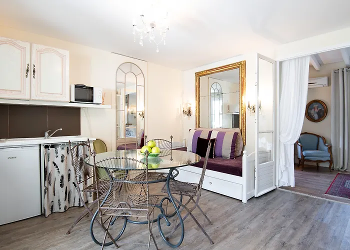 Apart-hotel Campo Di Fiori, Maisons De Charme