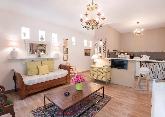 Campo Di Fiori, Maisons De Charme Apart-hotel Calvi (Corsica)