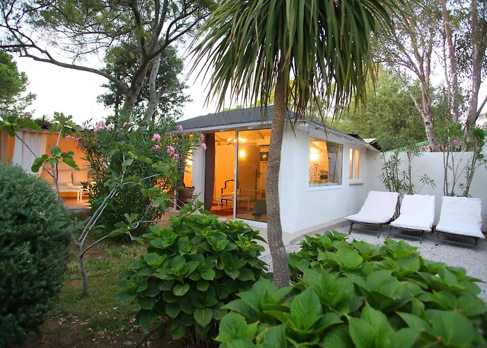 Campo Di Fiori, Maisons De Charme Apart-hotel Calvi (Corsica)