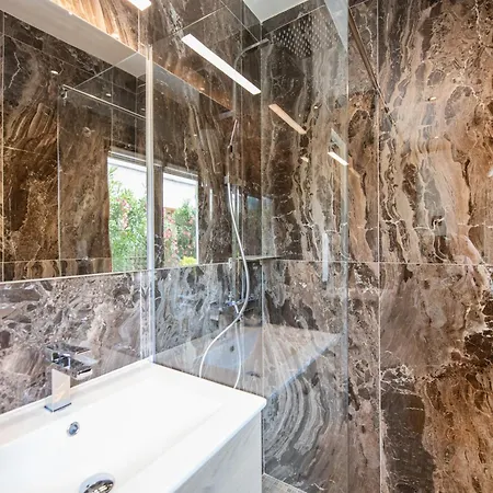 Campo Di Fiori, Maisons De Charme Apartmanhotel