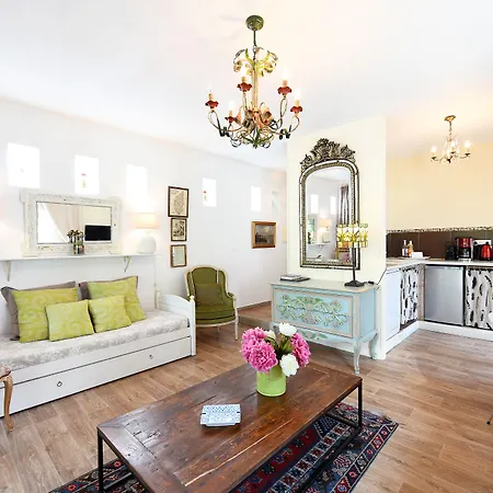 Campo Di Fiori, Maisons De Charme 칼비