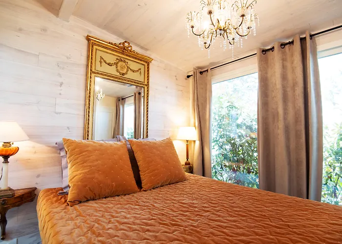 Campo Di Fiori, Maisons De Charme 4* קאלבי