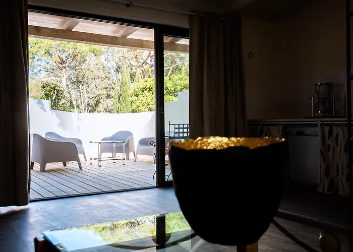 Campo Di Fiori, Maisons De Charme Aparthotel Calvi (Corsica)